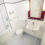 فندق تيمهوتيل لو لوفر