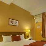 تيمهوتيل لو لوفر باريس