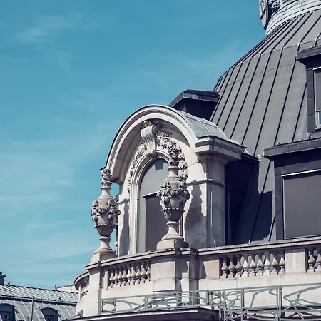 Timhotel Le Louvre 3* Parigi
