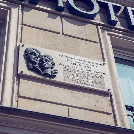 Timhotel Le Louvre Paris