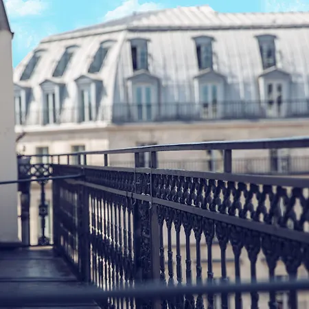Timhotel Le Louvre 3*