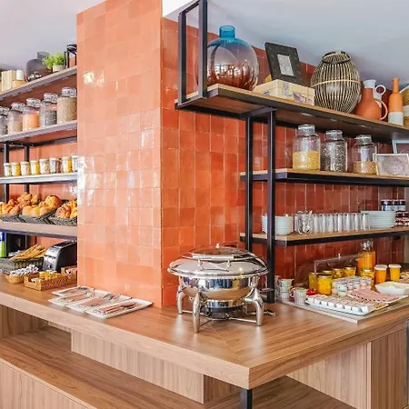 Hotel Timhotel Le Louvre 3*