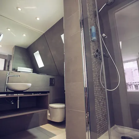 Timhotel Le Louvre Paris