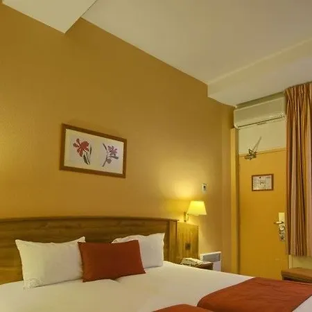 Timhotel Le Louvre Paris