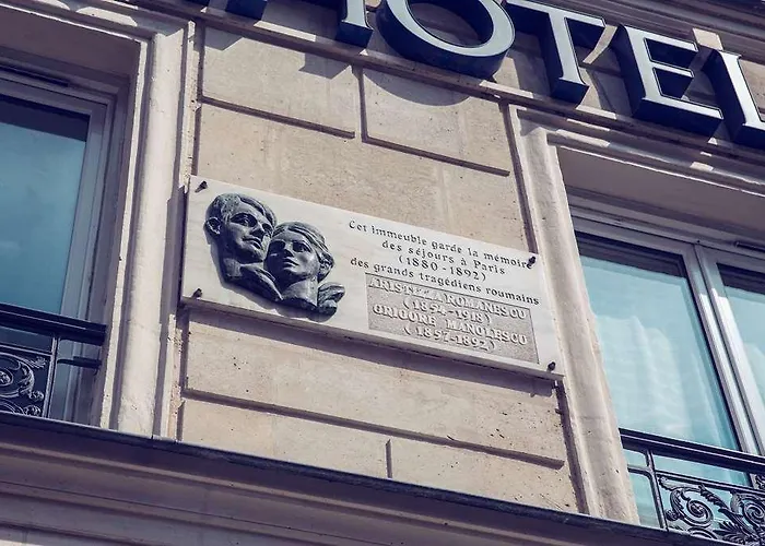 Timhotel Le Louvre Paris