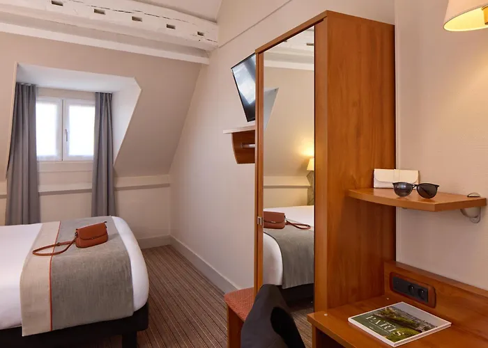 Timhotel Le Louvre Paris