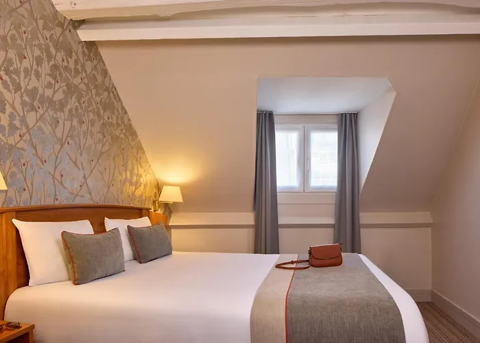 Otel Timhotel Le Louvre 3*