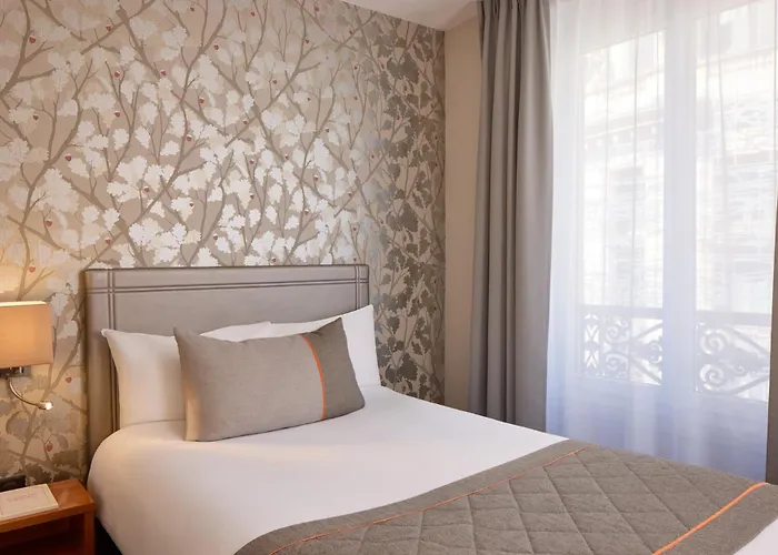 Timhotel Le Louvre Paris