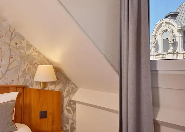 Hotel Timhotel Le Louvre