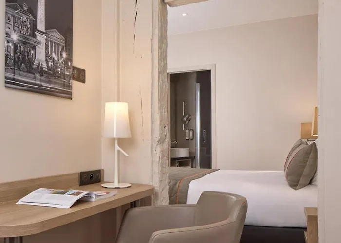 Timhotel Le Louvre Hotel 3*