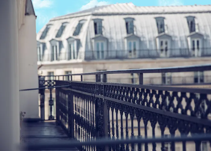 Timhotel Le Louvre 3*