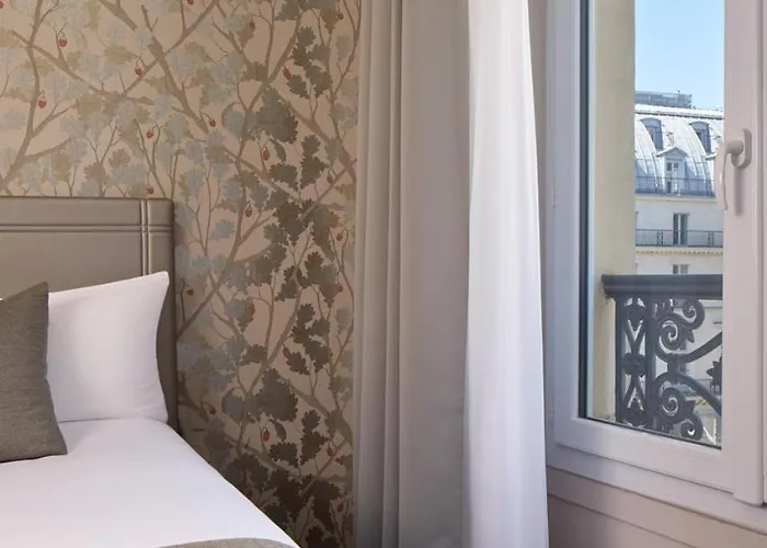 Timhotel Le Louvre 3*