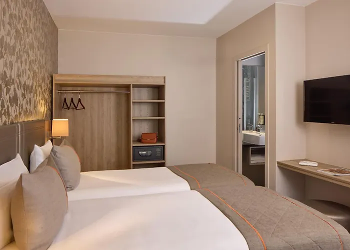 Timhotel Le Louvre 3*